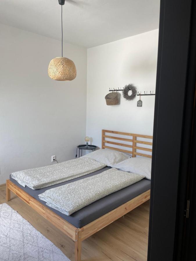 Apartment Dubnica Prejta 3 Dubnica nad Vahom Luaran gambar